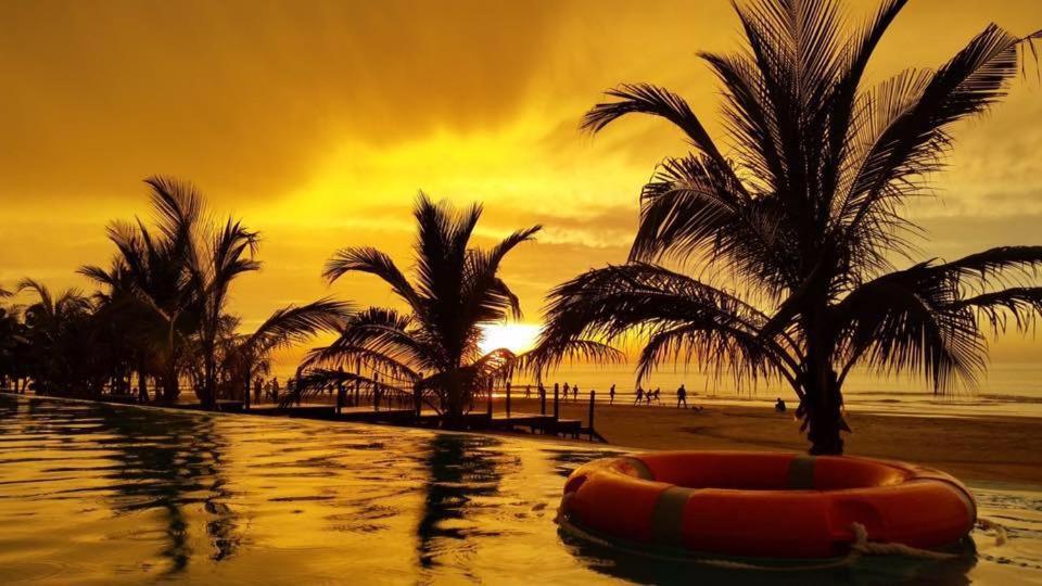 Djembe Beach Resort Kololi Exterior photo